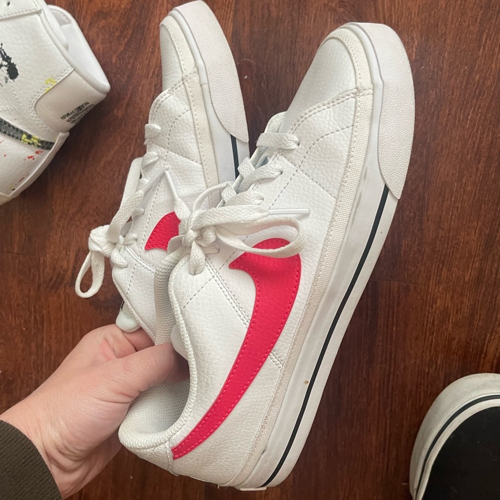Nike court legacy sneakers size 9